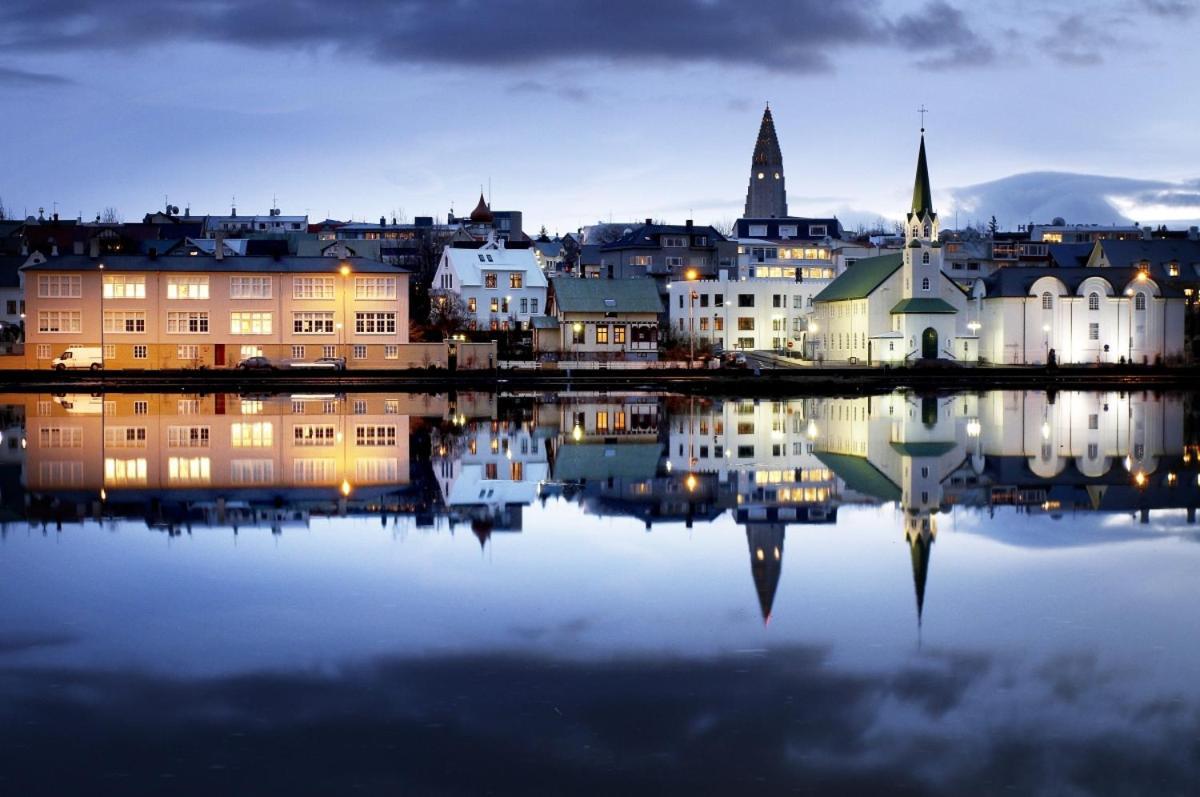 Lundur Apartments - Down Town Reykjavík Buitenkant foto